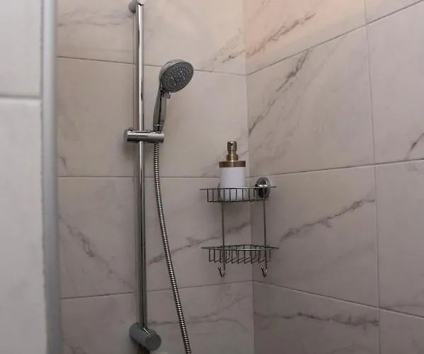 1 Bedroom Maisonette, 139 Triq Aristarku St Paul's Bay